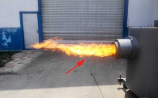 山西客戶來廠驗收設備，生物質燃燒機一次性點火成功。